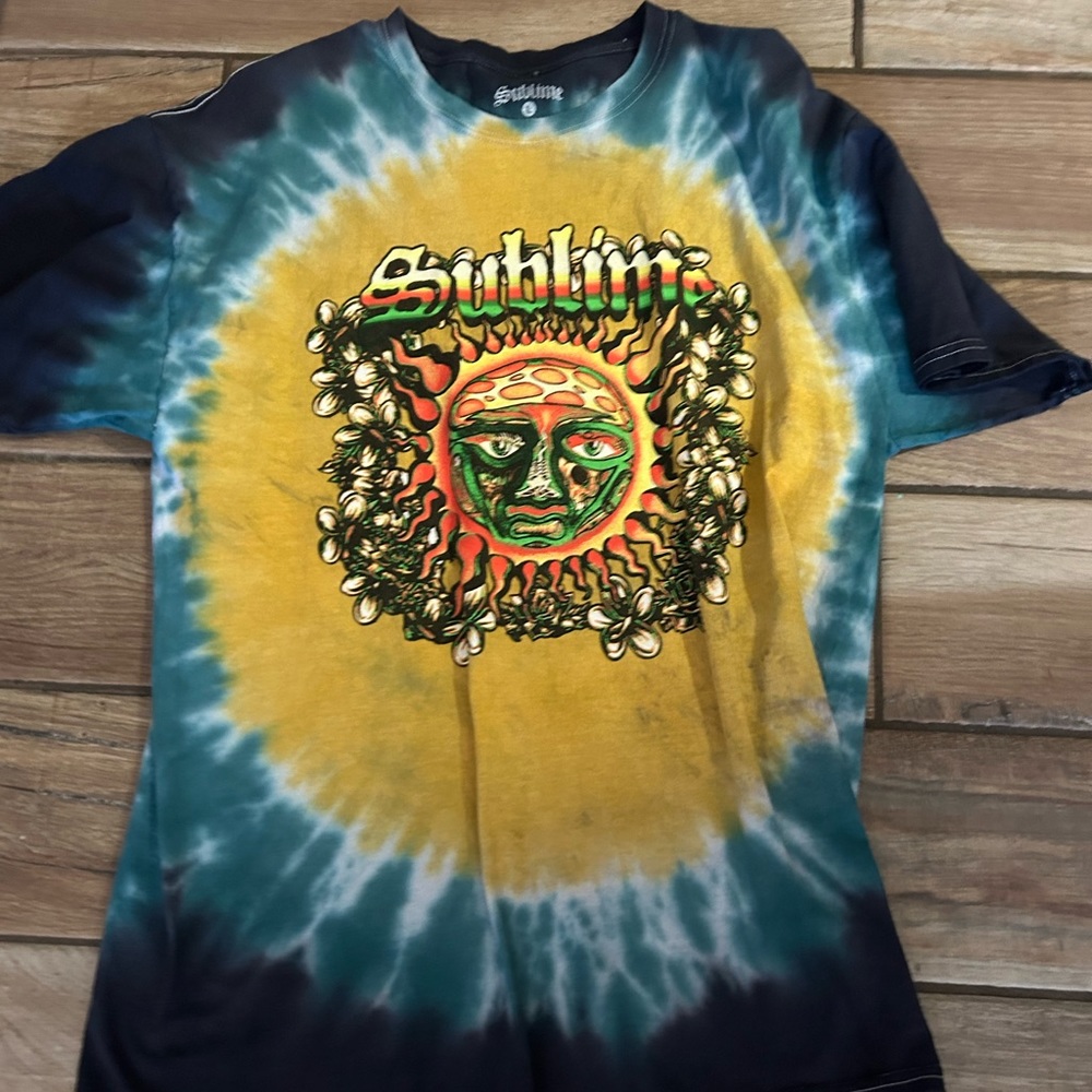 Sublime tie die shirt
